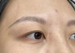 -一个差评成就的纹眉店