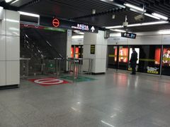 -陆家浜路(地铁站)