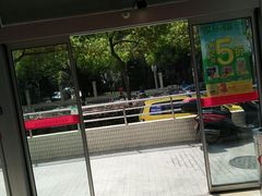 -家乐福(古北店)
