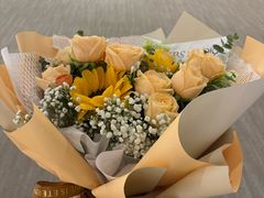 -亭亭鲜花店(中山北路店)