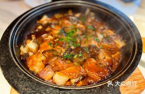 Secret Sauce Braised Fish Head