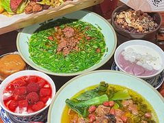 -八月美食小馆(银泰城总店)