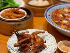 脆皮乳鸽-頂好酒家·经典粤菜(海信广场店)