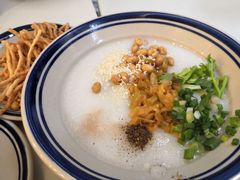 -正南齐北·老街糯米团(洪崖洞店)
