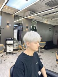 -藤野造型烫发染发