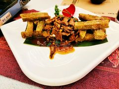 本地船上糕牛腩-刘姐啤酒鱼民族演艺餐厅(西街总店)