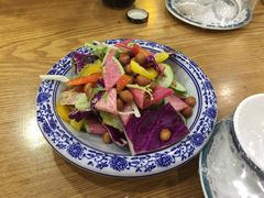 量少的大拌菜-西北朗益和穆斯林餐厅