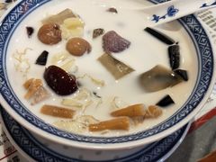 -泰龙城小吃街