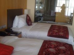 iphone_upload_pic-天津滨海圣光皇冠假日酒店