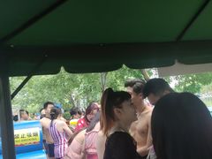 -欢乐水魔方水世界