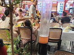 -刘姐啤酒鱼民族演艺餐厅(西街总店)