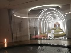 -涨巢·潮玩水疗局