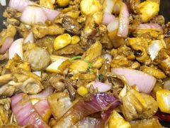 -胡须佬鸡煲四季火锅店(石厦西村直营店)