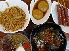 糖油粑粑-黑白电视长沙小吃(美林M·LIVE天地东座店)