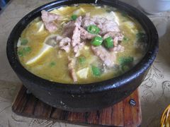 石锅豆花牛柳-土桥手掌鸡·26年灌县老味道(都江堰店)