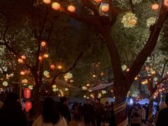 -吴山路夜市