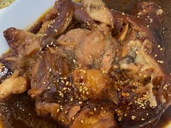 -巷子深菜馆·津门肘子(滨海店)