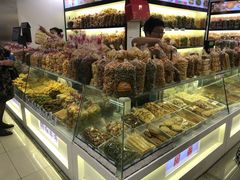 -红房子西点(汇联商厦天钥桥路店)