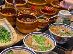 -云阿蛮云南生烫牛肉米线(奉贤路店)