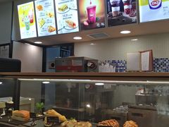 面包甜点陈列柜-DQ·蛋糕·冰淇淋(新佳丽店)
