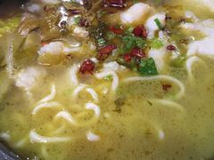 -周鱼小馆石锅酸菜鱼(活力汇店)