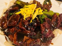 瑞士汁湿炒牛河-太平馆餐厅(尖沙咀店)