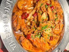 鸡翅煲-胖哥俩肉蟹煲(湖滨银泰in77店)