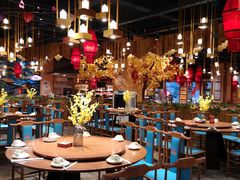 -老滇山寨•云南特色菜•地方菜•民族风情歌舞表演(金碧店)