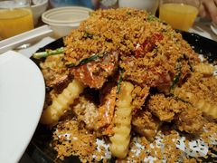 避风塘炒石岩蟹-79号渔船海鲜饭店(宝安店)