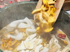 -芸山季·云南山珍菌火锅(人民广场来福士店)