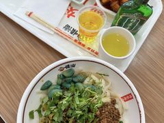 -顺溜·手工刀削面·黑金店(铜锣湾店)