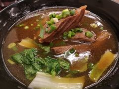 -尊品原汁牛肉面