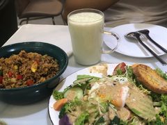 雪花牛肉粒炒饭-丽莎沙拉轻食餐厅(国贸店)