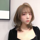 很显皮肤白 银星2020春夏潮流颜色—茶色