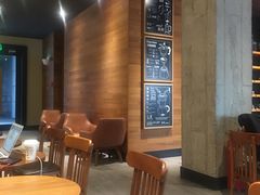 大堂-星巴克(天津工华道智慧山店)