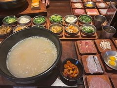 -银米·云南传统过桥米线(双廊黑金冠店)