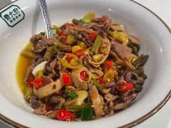 -费大厨辣椒炒肉(黄兴中心广场店)