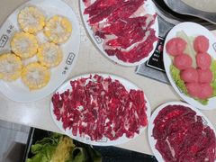 手工牛筋丸（生）-八合里潮汕鲜牛肉火锅(吉大店)