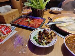 -洱火云南酸菜牛肉火锅(石景山当代商城店)