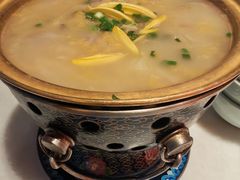 铜锅酸菜炖软骨-小吊梨汤·北京菜·烤鸭(双井乐成中心店)