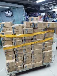 -来此探索玩具仓储店