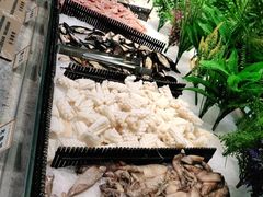 -金滏山烤肉·海鲜·火锅自助餐厅(襄阳万达店)