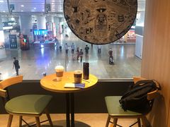 大堂-星巴克(北京南站第三店)