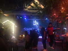 -拾光音乐餐酒吧(告庄星光夜市店)