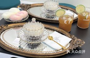 Coconut Blood Rice Tapioca Noodle Bird's Nest Dessert
