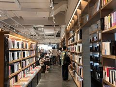 -茑屋书店(天目里店)