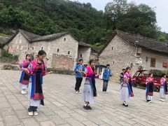 -高荡千年布依古寨旅游景区