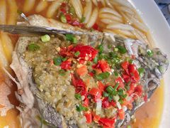 米椒鱼头-野蔓果·山野菜(西湖景区·龙井茶田店)