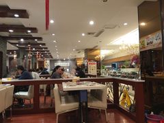 大堂-泉福居酱骨头自助广场(南大街商业步行街店)