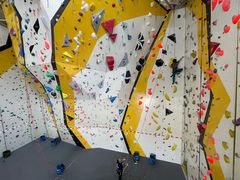 -问山MountQuest攀岩馆